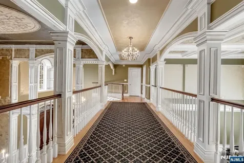 46 Partridge Hill Upper Saddle River NJ 07458