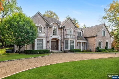 46 Partridge Hill Upper Saddle River NJ 07458