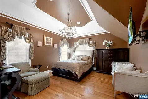 46 Partridge Hill Upper Saddle River NJ 07458
