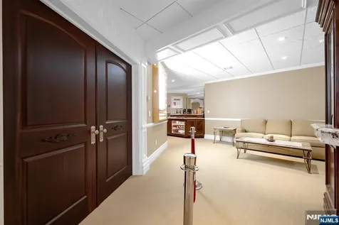 46 Partridge Hill Upper Saddle River NJ 07458