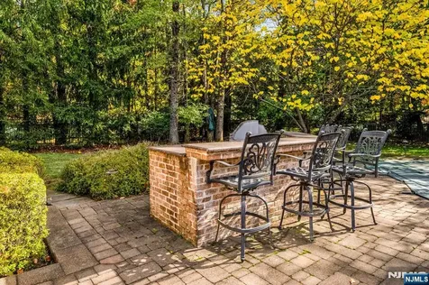 46 Partridge Hill Upper Saddle River NJ 07458
