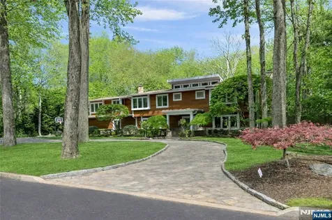 100 Dyer Court Norwood NJ 07648