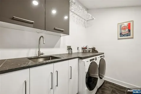 100 Dyer Court Norwood NJ 07648