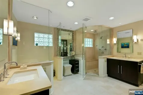 100 Dyer Court Norwood NJ 07648