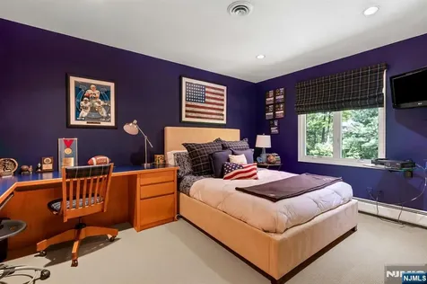 100 Dyer Court Norwood NJ 07648