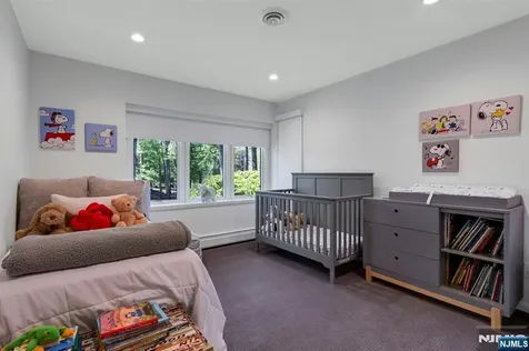 100 Dyer Court Norwood NJ 07648