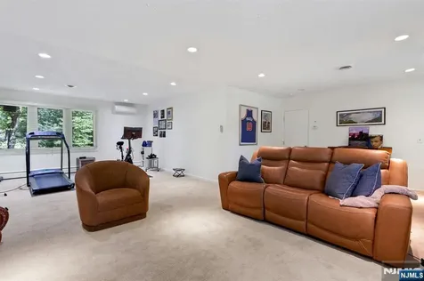 100 Dyer Court Norwood NJ 07648