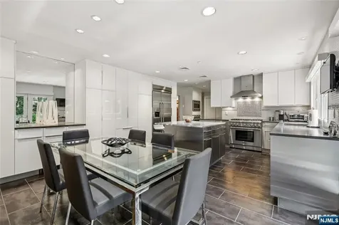 100 Dyer Court Norwood NJ 07648