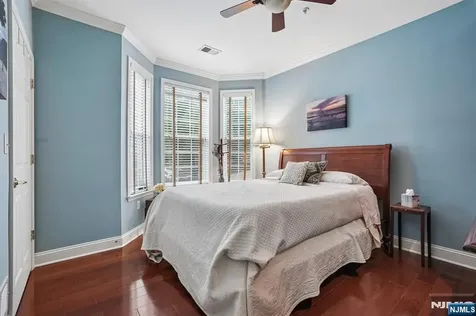 4 Slate Court Woodland Park NJ 07424