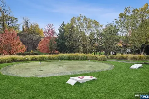 4 Slate Court Woodland Park NJ 07424
