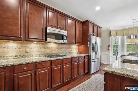 4 Slate Court Woodland Park NJ 07424
