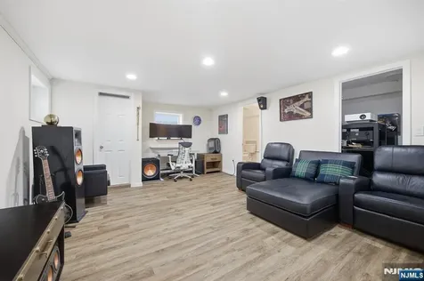 364 W Clinton Avenue Tenafly NJ 07670