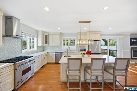 364 W Clinton Avenue Tenafly NJ 07670