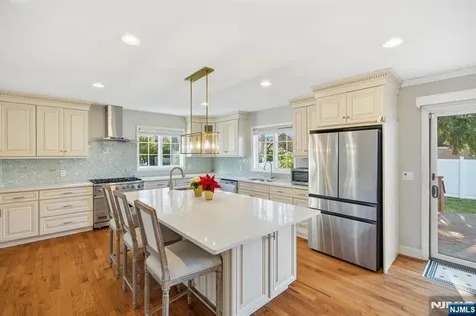 364 W Clinton Avenue Tenafly NJ 07670