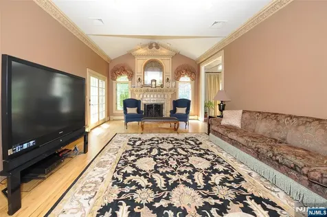 273 Joshua Lane Wyckoff NJ 07481
