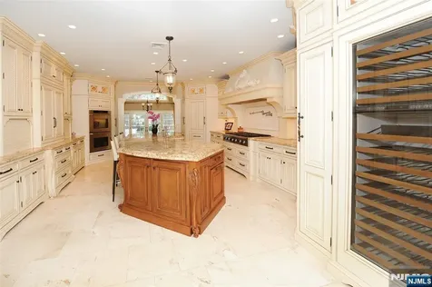 273 Joshua Lane Wyckoff NJ 07481