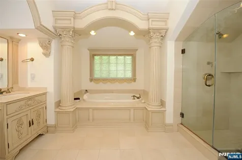 273 Joshua Lane Wyckoff NJ 07481