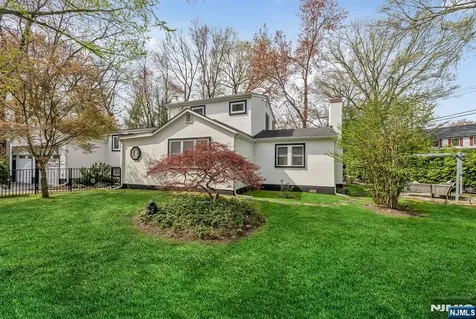80 Harrington Avenue Closter NJ 07624
