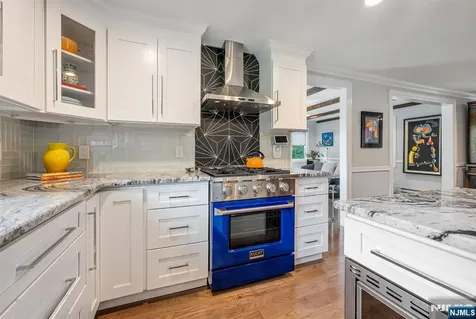 80 Harrington Avenue Closter NJ 07624