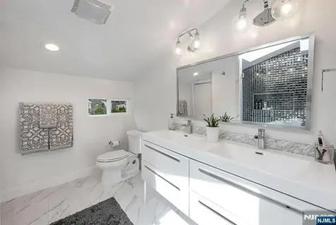 80 Harrington Avenue Closter NJ 07624