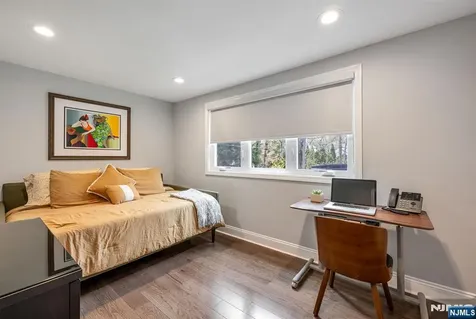 80 Harrington Avenue Closter NJ 07624