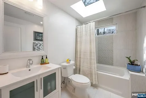 80 Harrington Avenue Closter NJ 07624