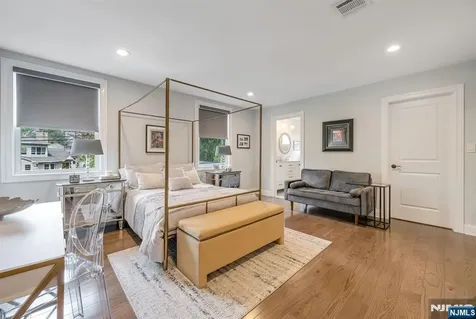 80 Harrington Avenue Closter NJ 07624