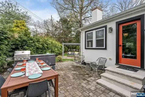80 Harrington Avenue Closter NJ 07624