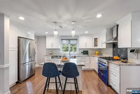80 Harrington Avenue Closter NJ 07624