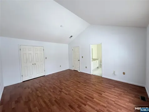 123 Bobolink Court Wayne NJ 07470