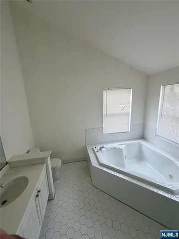 123 Bobolink Court Wayne NJ 07470