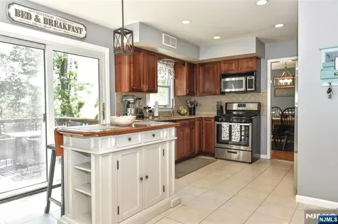 143 Nottingham Road Ramsey NJ 07446