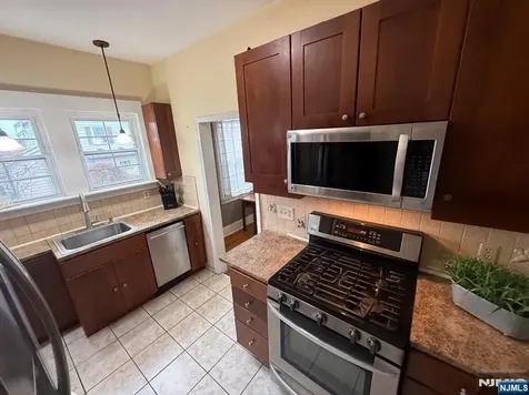63 Franklin Avenue Saddle Brook NJ 07663
