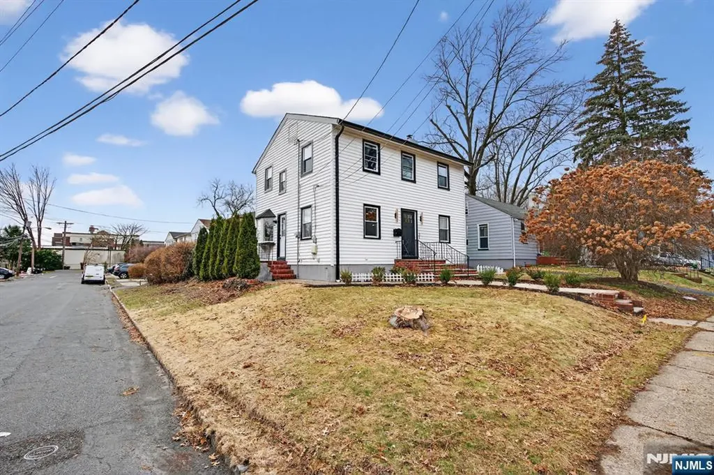 21 Lombardy Place Maplewood NJ 07040