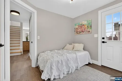 21 Lombardy Place Maplewood NJ 07040