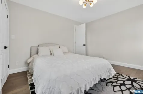 21 Lombardy Place Maplewood NJ 07040