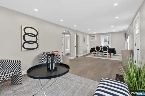 21 Lombardy Place Maplewood NJ 07040