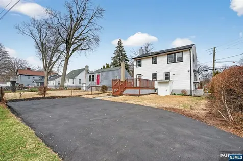 21 Lombardy Place Maplewood NJ 07040
