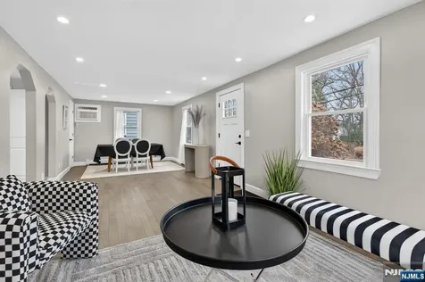 21 Lombardy Place Maplewood NJ 07040