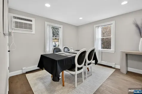 21 Lombardy Place Maplewood NJ 07040