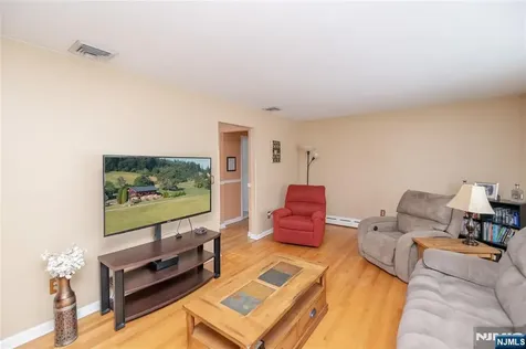 100 Eyland Avenue Roxbury Township NJ 07876