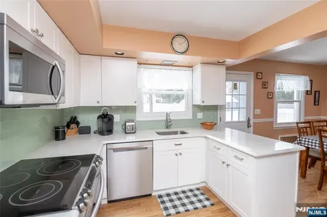 100 Eyland Avenue Roxbury Township NJ 07876