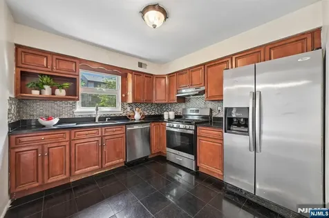 38 Park Street Florham Park Borough NJ 07932