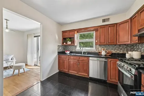 38 Park Street Florham Park Borough NJ 07932