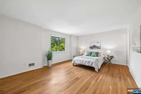 38 Park Street Florham Park Borough NJ 07932