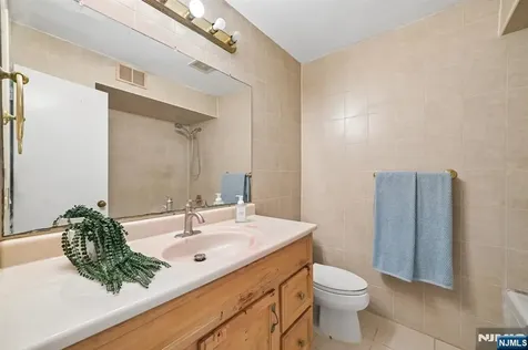 38 Park Street Florham Park Borough NJ 07932