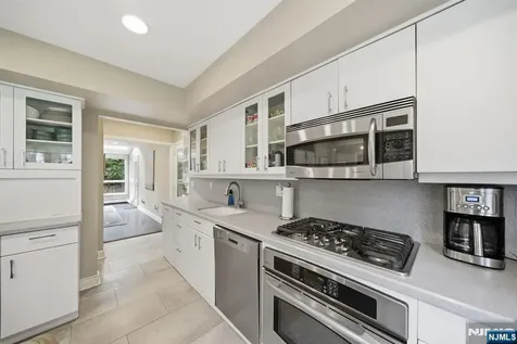 21 Ridge Road Norwood NJ 07648