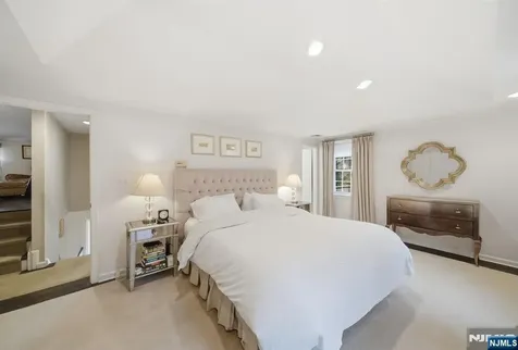 21 Ridge Road Norwood NJ 07648