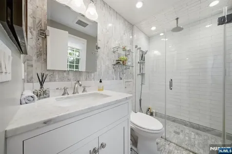 21 Ridge Road Norwood NJ 07648