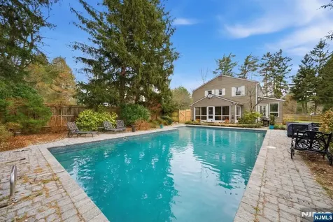 21 Ridge Road Norwood NJ 07648
